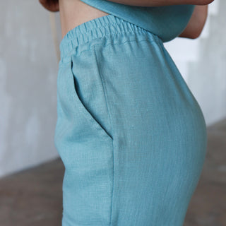 Pocket details linen pants in cyan