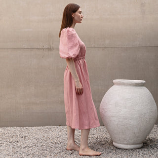 Side view pink linen midi dress
