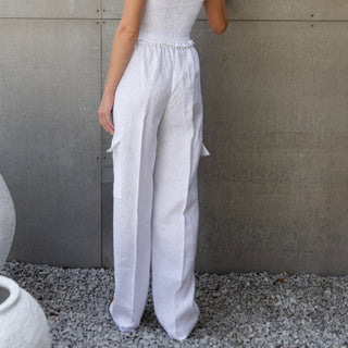 Back view linen cargo pants