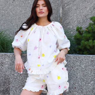 White Natural Linen Shorts with Floral Print, Frilled Details and Pockets 'May'