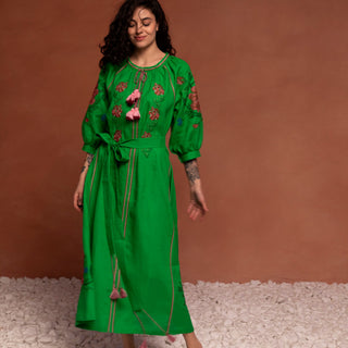 'Ksenya" Linen Embroidered Vyshyvanka Dress in Garden Green