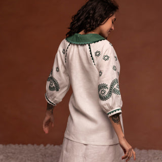 'Veres' Linen Embroidered Shirt with Green Richelieu Collar
