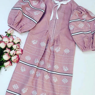‘Motrya’ Linen Embroidered Dress with Scalloped Hem