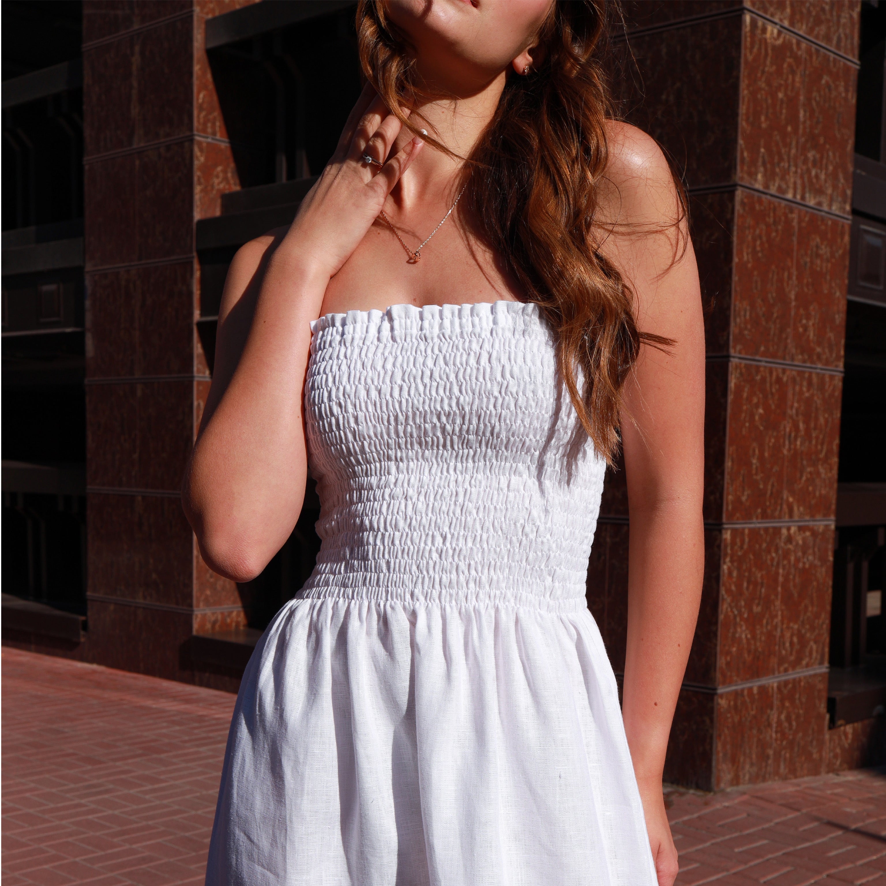 White linen deals strapless dress